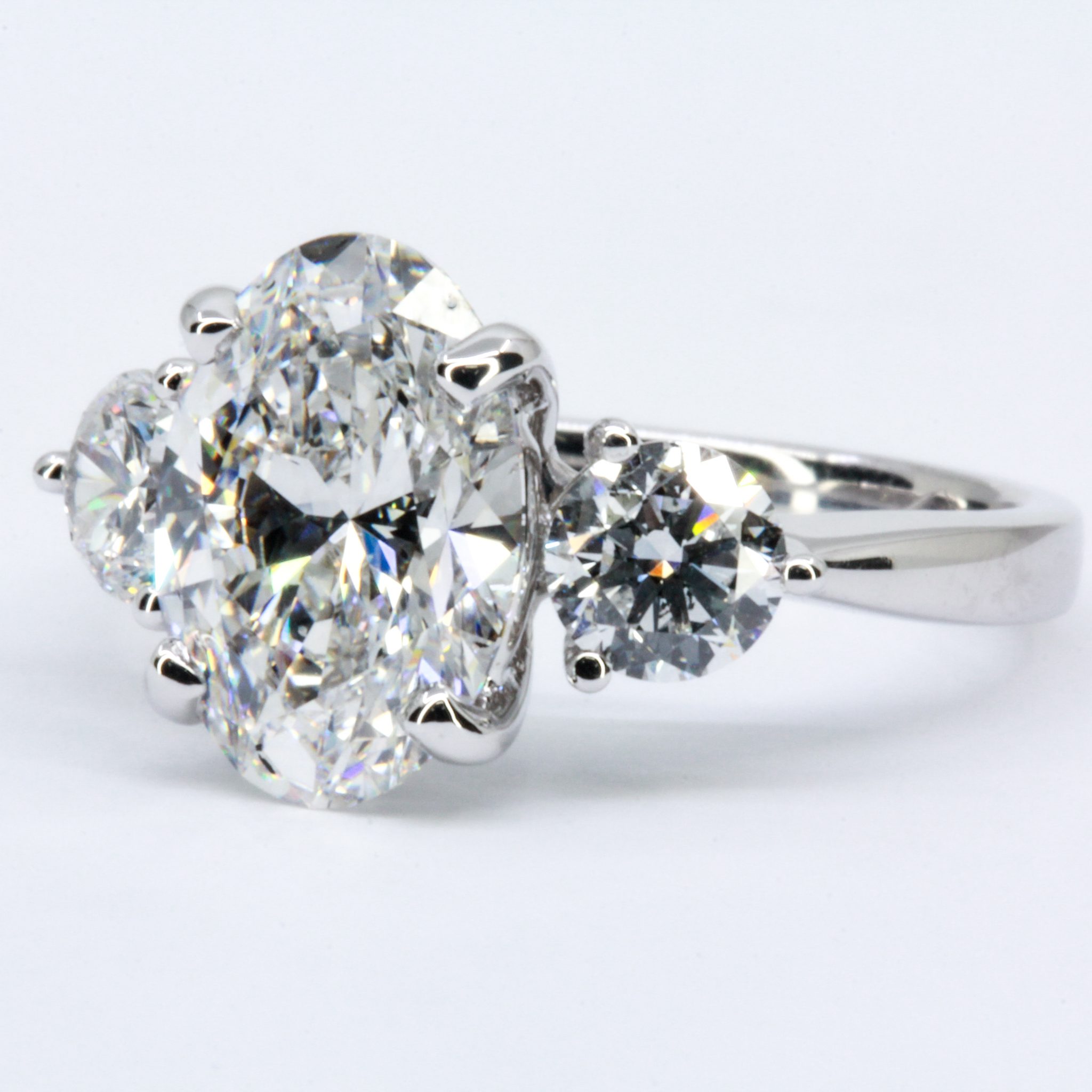 Buy lab grown diamond ring