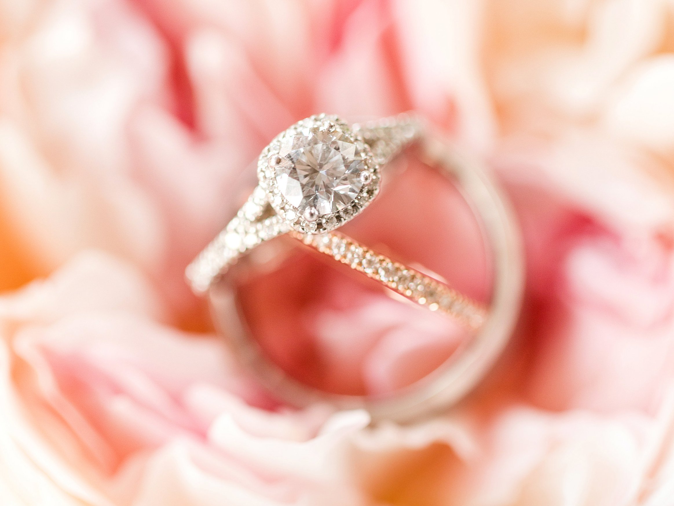 Shopping for diamonds online